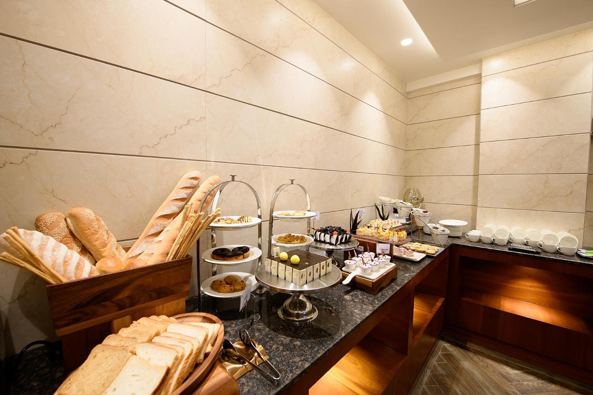 Best Western Plus Revanta Mcleod Ganj Дармсала Экстерьер фото